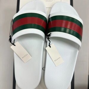 Gucci Men's Pursuit '72 White Rubber Pool Slides Green/Red Web Size US 8 NEW